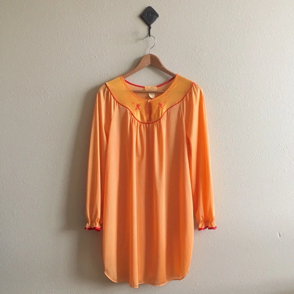 Vintage 70s Tangerine Dream Nightgown with Red Accents - Picture 3 of 5